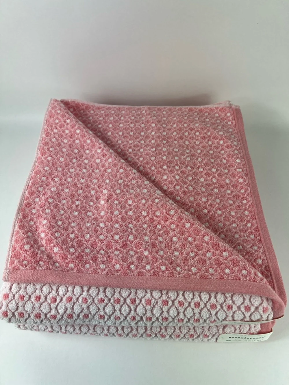 Ecoexistence Eco-Melange Quick Dry Bath Towels Pink White Honeycomb Set of 2 NEW